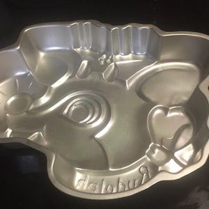 Rudolph cake pan